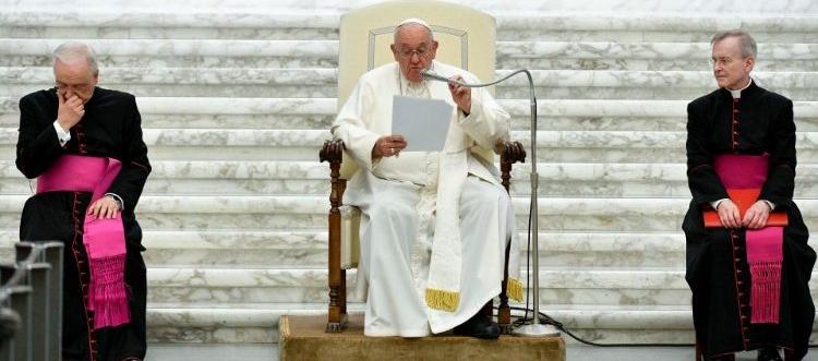 El papa Francisco se reunió con los participantes en una conferencia auspiciada por "La Civiltà Cattolica" y la Universidad de Georgetown
