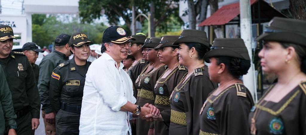 El presidente Gustavo Petro, a su llegada a La Guajira. 