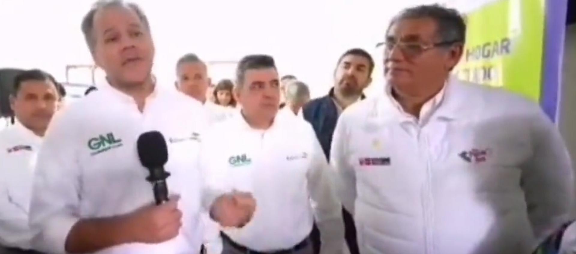 El presidente de Promigas, Juan Manuel Rojas, y el Ministro de Minas de Perú, Óscar Vera