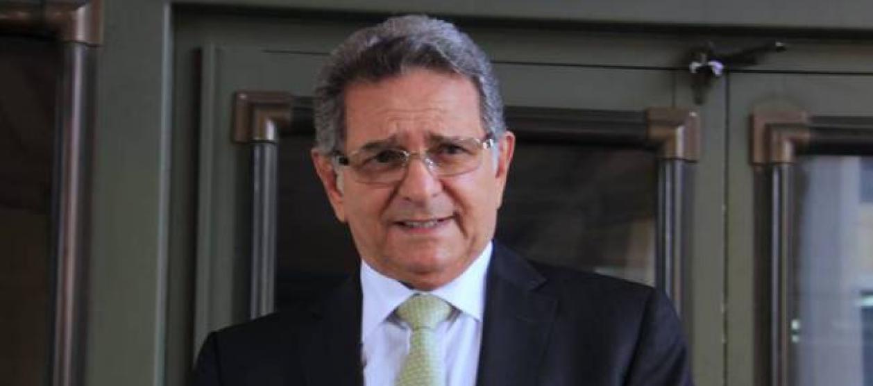 Excongresista conservador Julio Alberto Manzur Abdala.