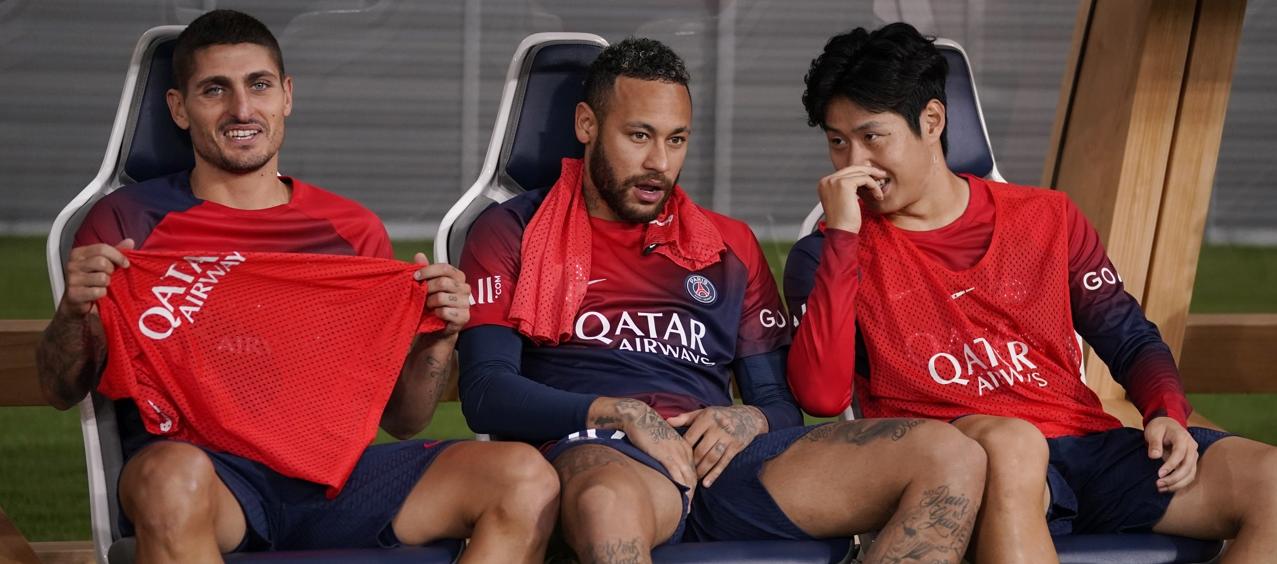 Marco Verratti, Neymar y Lee Kang-in durante la pretemporada del PSG. 