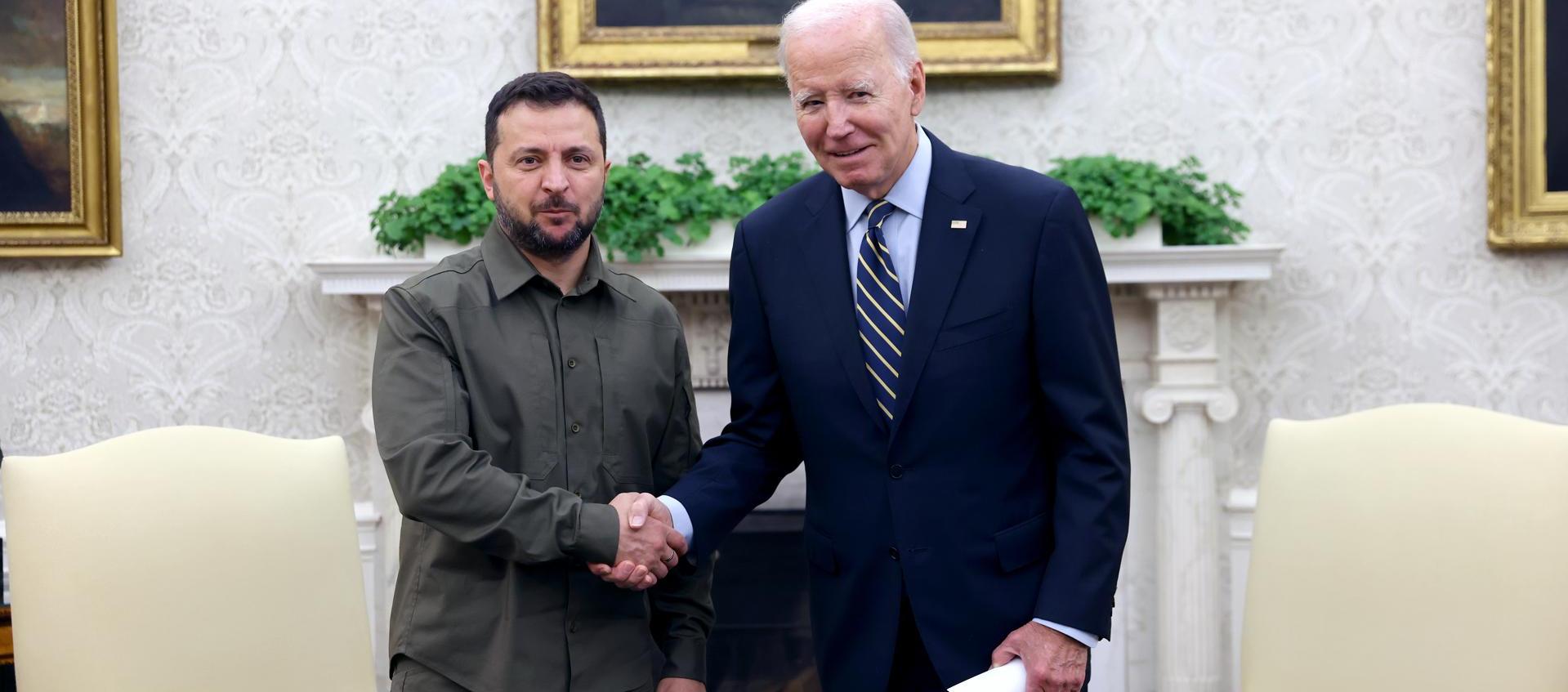 El presidente de Estados Unidos, Joe Biden (d), fue registrado este jueves, 21 de septiembre, al recibir a su homólogo de Ucrania, Volodímir Zelenski. 