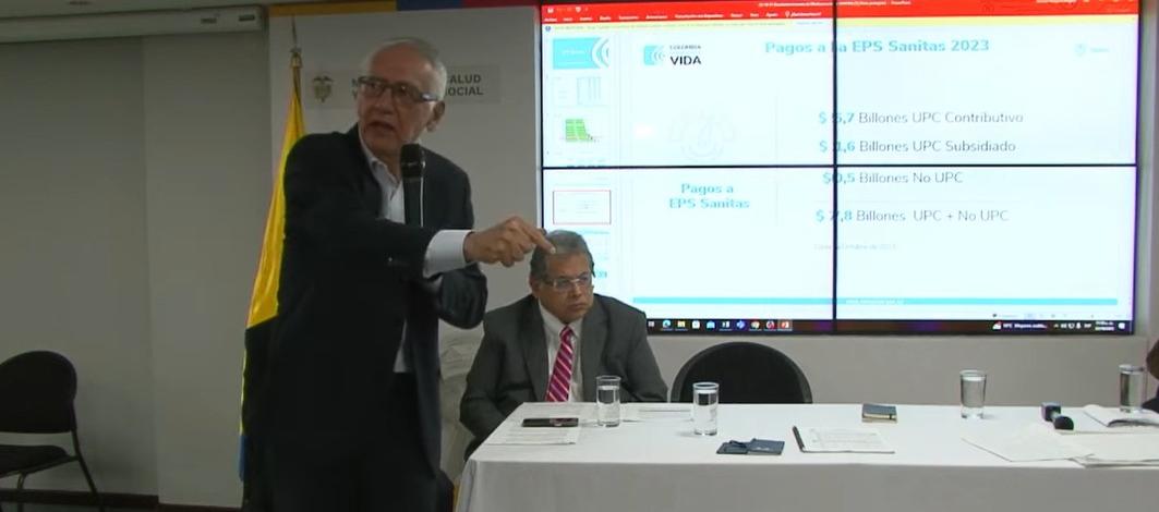 El Ministro de Salud, Guillermo Alfonso Jaramillo, durante la rueda de prensa.