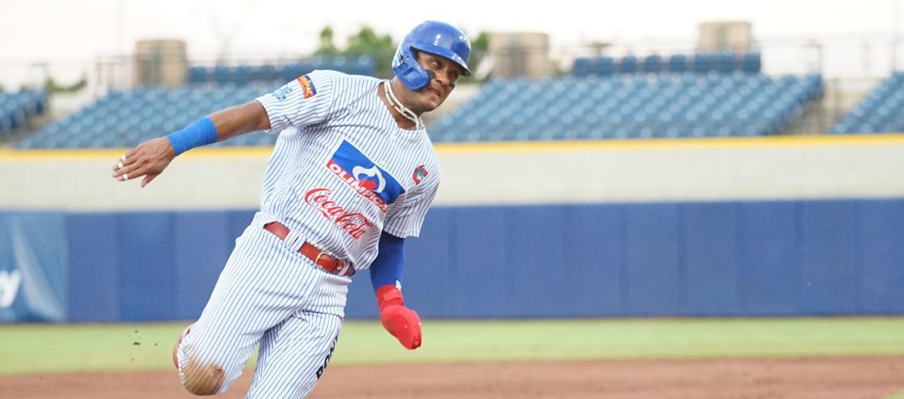 El dominicano Ricardo Céspedes anotó la primera carrera de Caimanes, en el primer inning. 