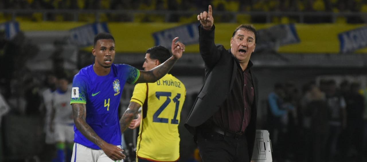 Néstor Lorenzo, técnico de Colombia, vivió intensamente el partido de Colombia contra Brasil. 