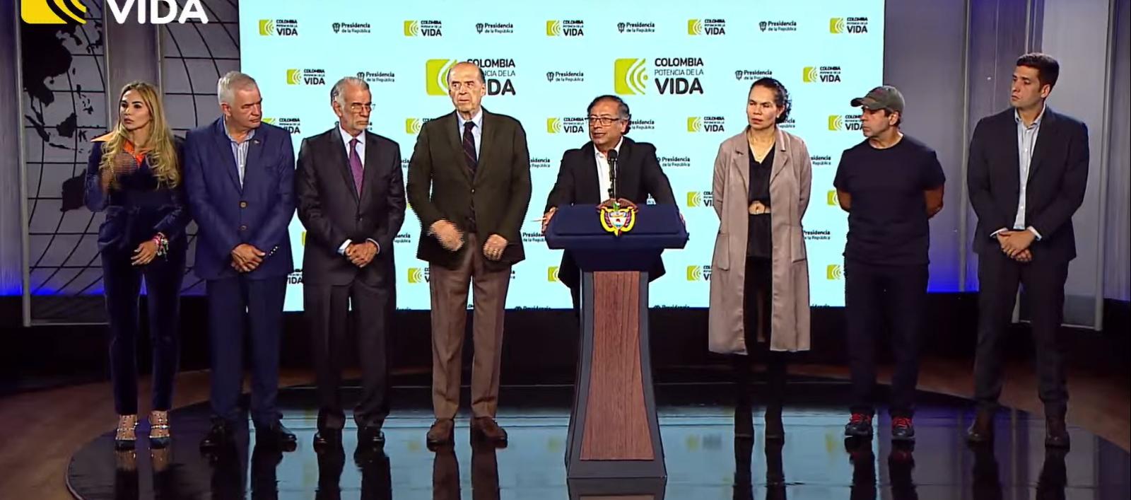 Gustavo Petro, Presidente de Colombia, se reunió con Alejandro Char y Eduardo Verano en Bogotá.