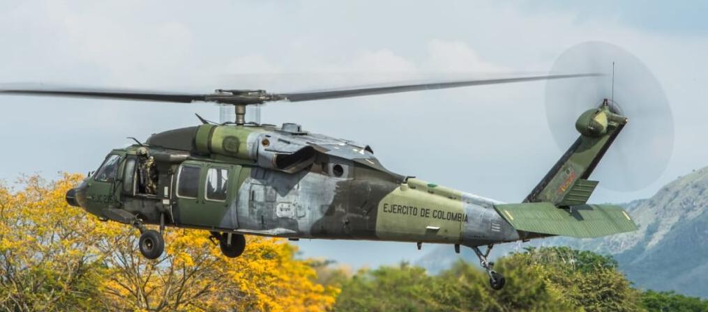 Helicóptero del Ejército Nacional.