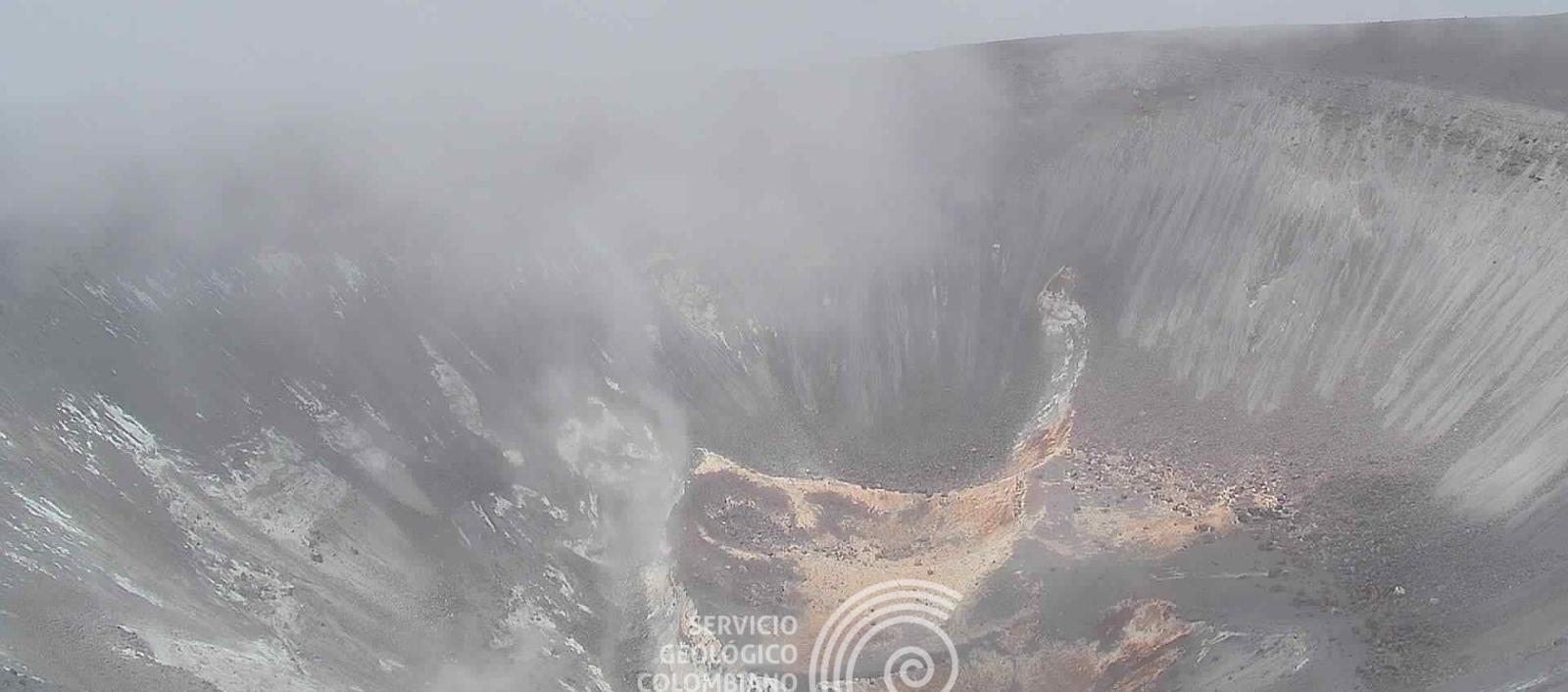 El volcán Puracé en la foto que compartió hoy miércoles el Servicio Geológico