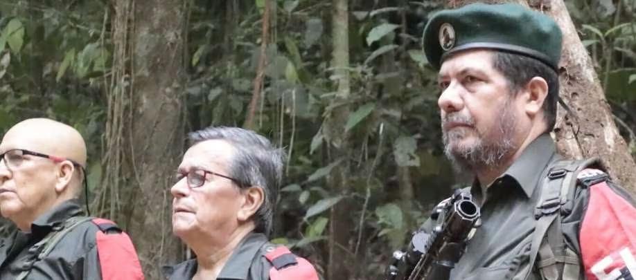 Los comandantes del ELN, 'Antonio García', 'Pablo Beltrán' y 'Fabián'.