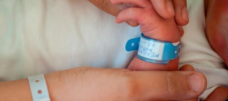 La identificación del recién nacido en el hospital