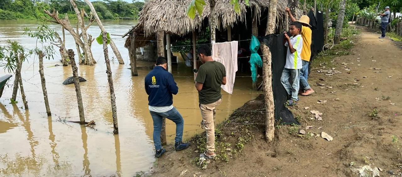 Los niveles de los ríos Sinú y San Jorge empiezan a afectar a decenas de familias