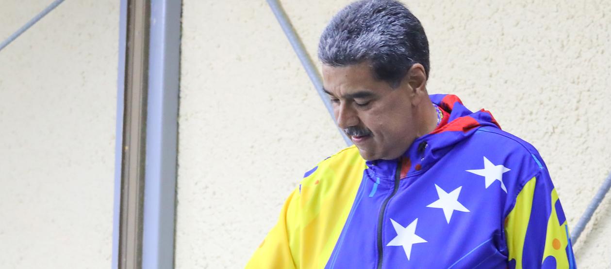 El Presidente de Venezuela, Nicolás Maduro, tras ejercer el voto.