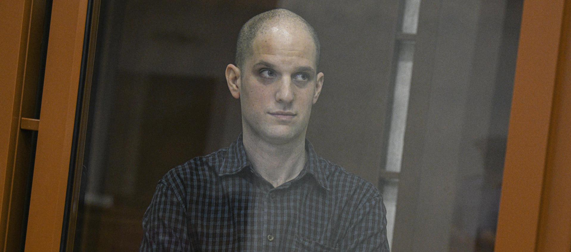Evan Gershkovich durante audiencia de su juicio el pasado 26 de junio.