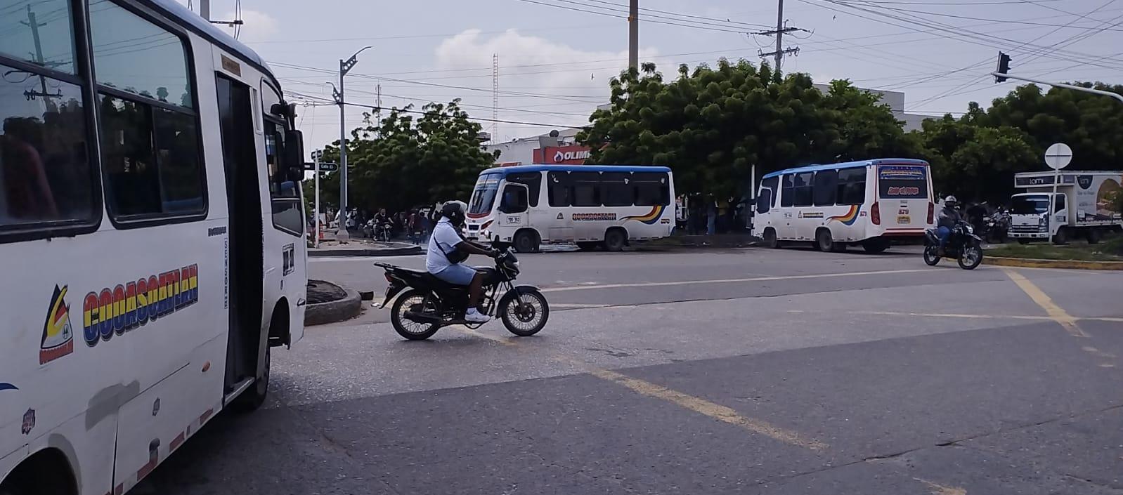 Bloqueo de los conductores este viernes en Soledad. 