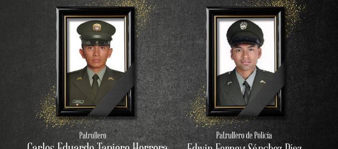 Los patrulleros Carlos Eduardo Tapiero Herrera y Edwin Ferney Sánchez Díaz. 