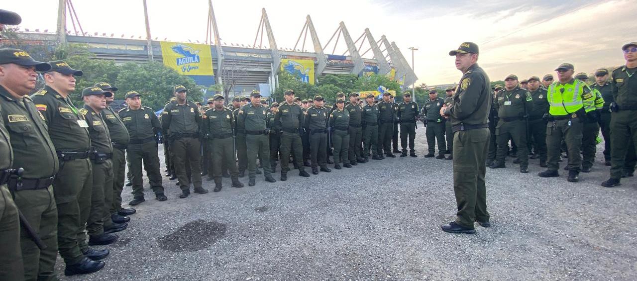 Imagen del operativo en el estadio.