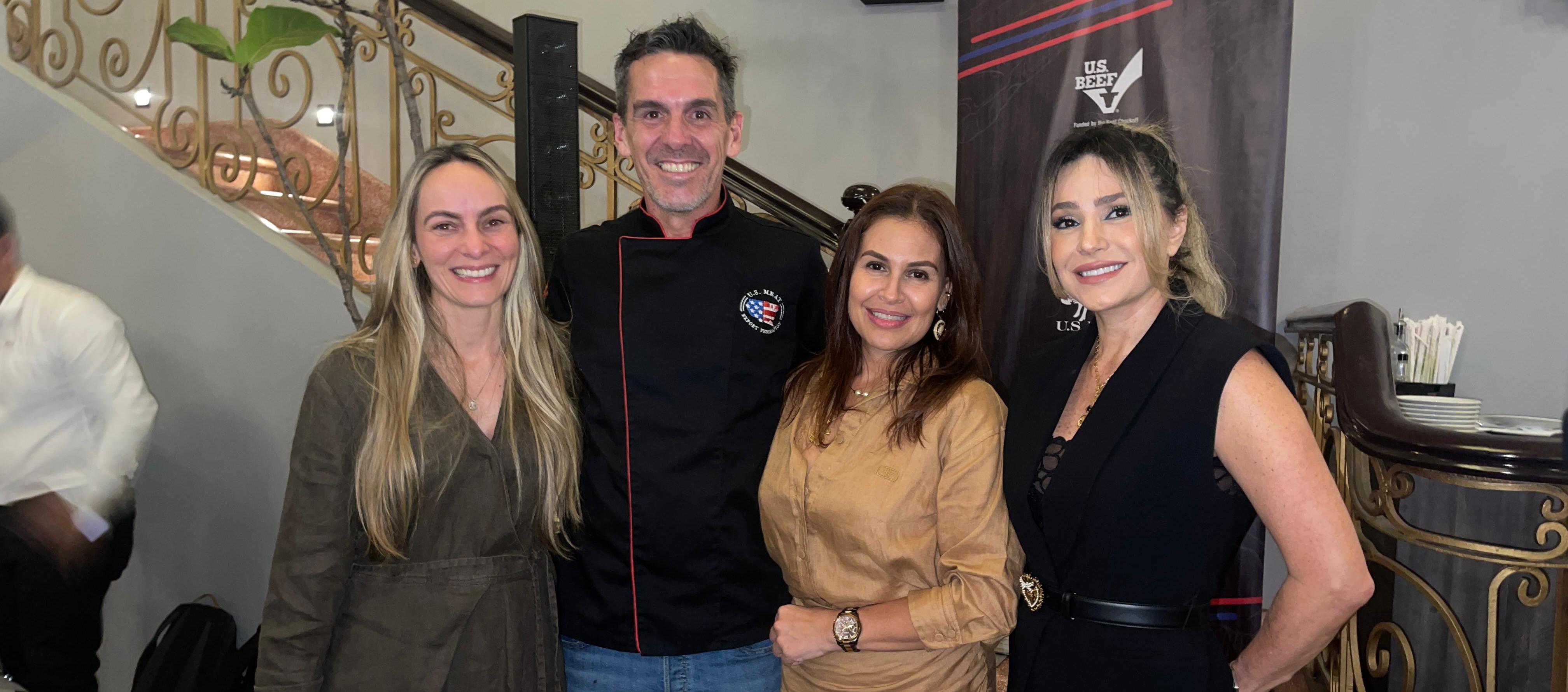 María Isabel Ruiz, Nicolás Díaz, Dina Valencia y Francisca Vetencourt.