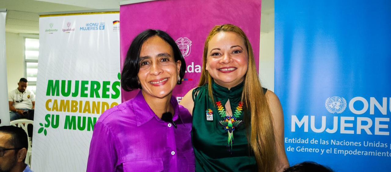 Ministra del Medio Ambiente Susana Muhamad y Diputada Alejandra Moreno. 