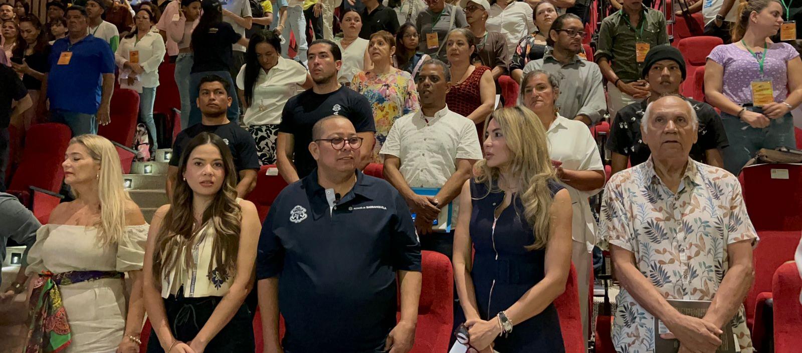 Secretario de Cultura de Barranquilla, Juan Carlos Ospino, con la Gerente de Ciudad Ana María Aljure.