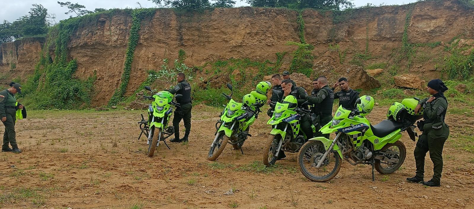 La Policía en uno de los predios en el municipio de Galapa. 