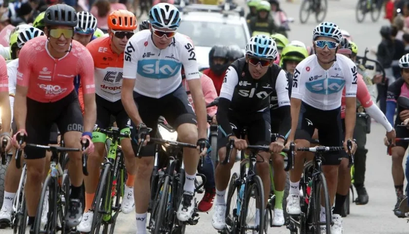 Chris Froome durante su visita a Colombia en el evento Giro de Rigo. 