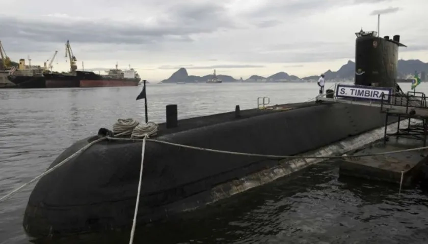 El submarino fue encontrado or un equipo especial de la Policía de Surinam.