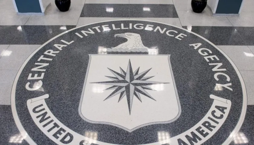 La CIA reclutó al informante hace décadas.