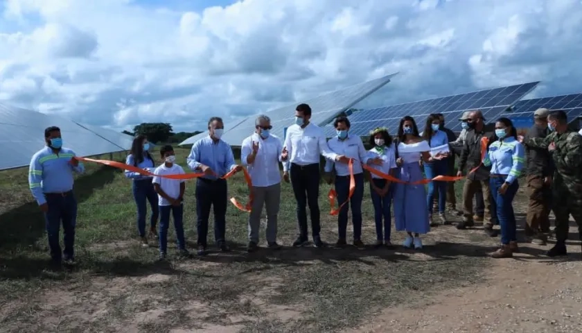 Parque Solar Canal del Dique fue inaugurado este viernes en Arjona, Bolívar.