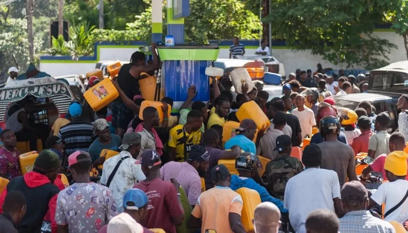 Hay crisis en Haití por la escasez de gasolina.