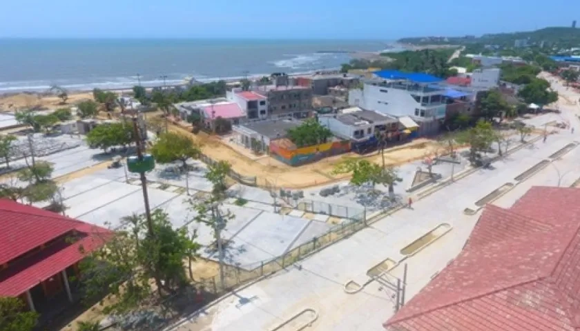 Panorámica de las obras en la nueva plaza de Puerto Colombia.
