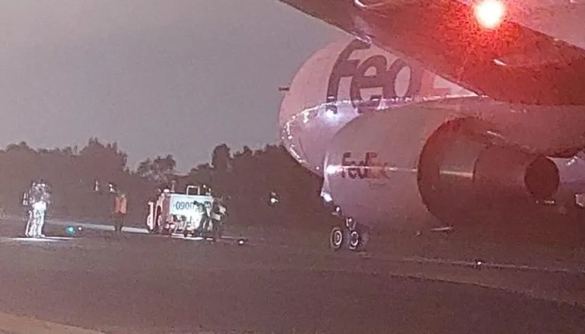 "Un avión Boeing 767 de la empresa FedEx con matrícula 205 procedente de San Juan, Puerto Rico, se declaró en emergencia.