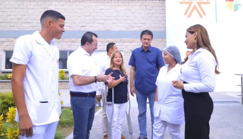 La Gobernadora Elsa Noguera y el Director del Sena Carlos Estrada, en uno de los Nodos.