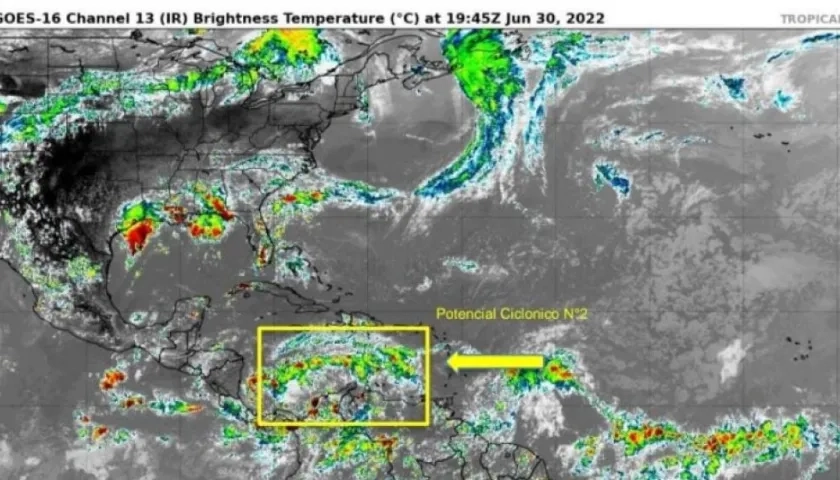 Paso de la tormenta esta noche de jueves por la Región Caribe.