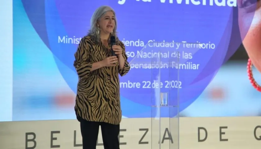 La Ministra de Vivienda, Catalina Velasco.
