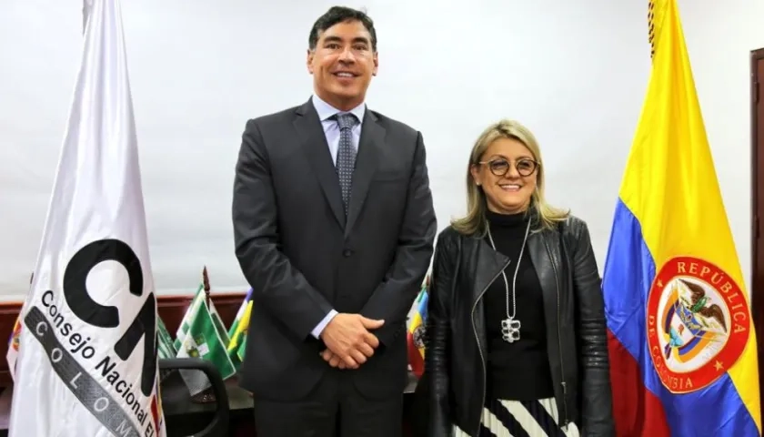 Fabiola Márquez, nueva presidenta del CNE, Álvaro Prada, vicepresidente.