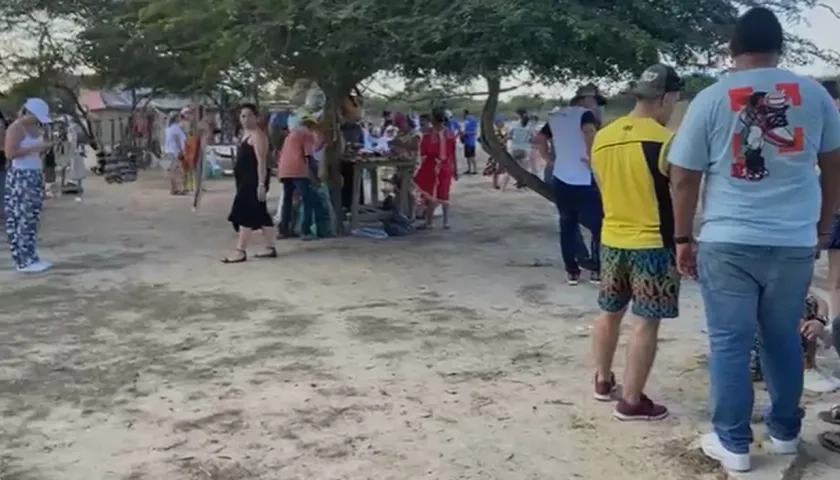 Paisas víctimas de atraco en ranchería de La Guajira.