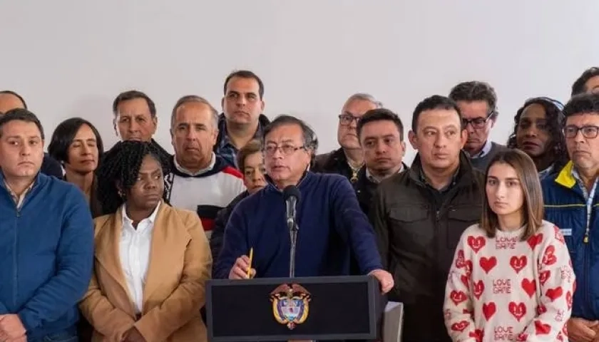 Presidente Gustavo Petro y equipo de Gobierno.