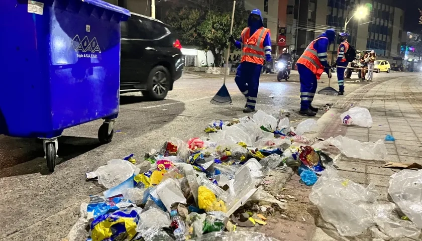 En temporada de precarnaval los 'escobitas' han recolectado 43 toneladas.