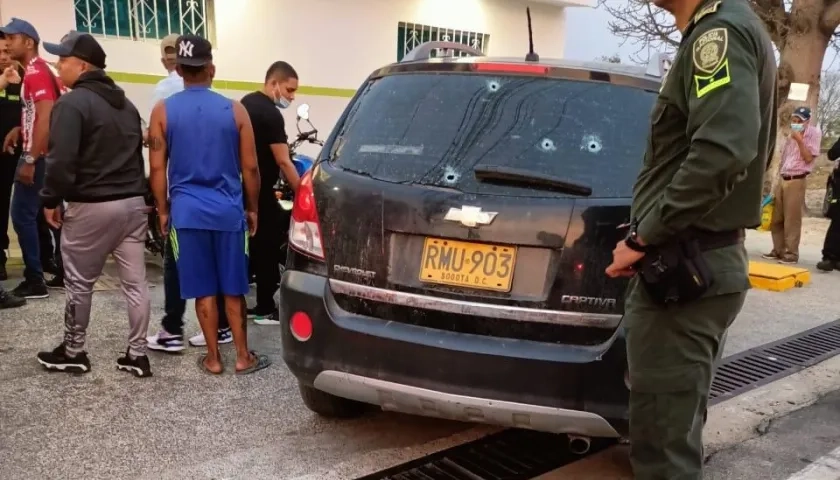 Así quedó la camioneta víctima del ataque sicarial