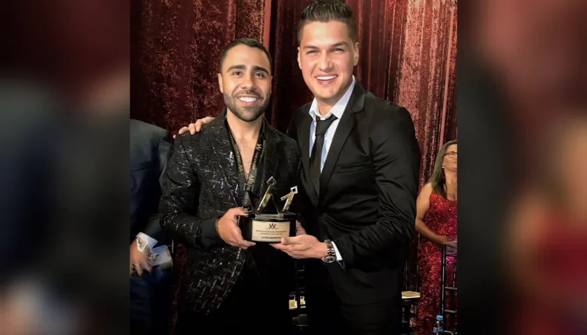 Elder Dayan y Lucas Dangond en la celebración de los premios Upar Awards.