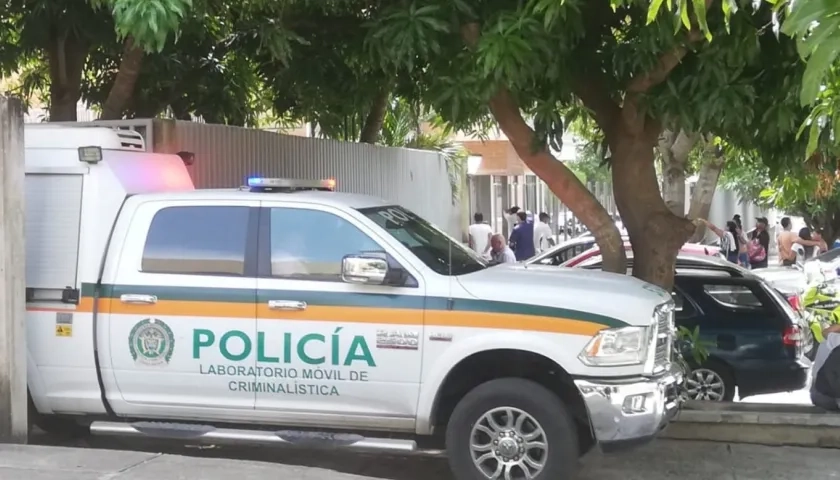 El cuerpo del hombre muerto fue trasladado a Medicina Legal de Barranquilla.