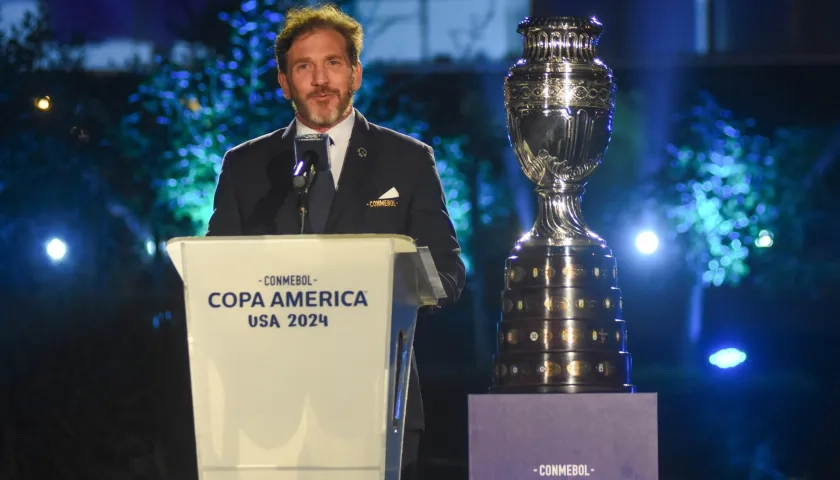 El presidente de la Conmebol Alejandro Domínguez habla en la presentación de la nueva imagen de la Copa América 2024. 