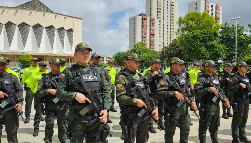 300 uniformados cuidarán del departamento del Atlántico.