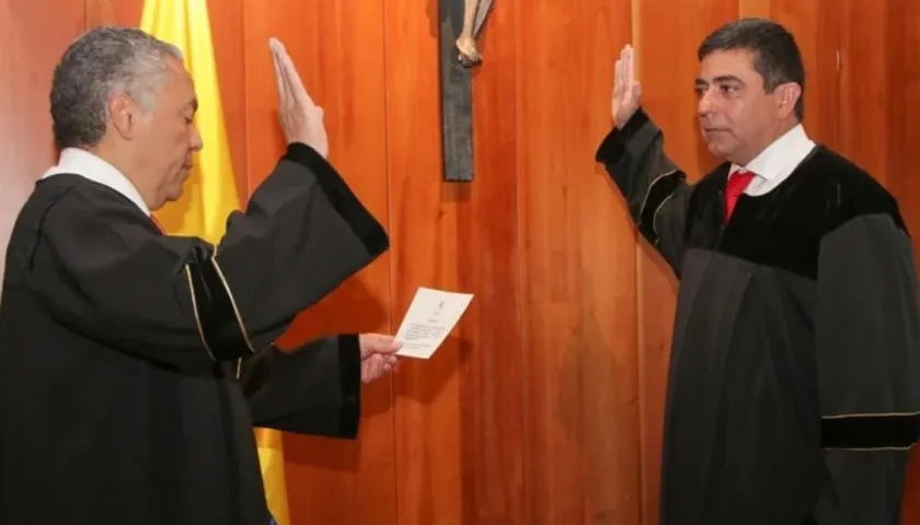 A la derecha Fernando Castillo Cadena, presidente de la Corte Suprema de Justicia.