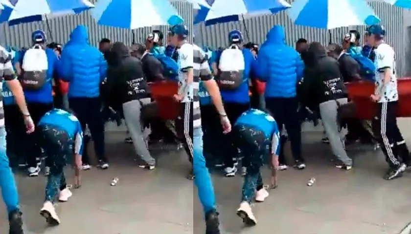 Hinchas de Millonarios cuando ingresaban el ataúd al estadio El Campín. 