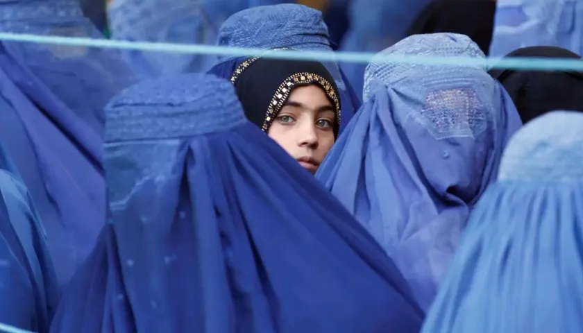Una joven afgana en Jalalabad