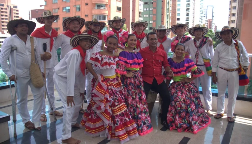 La comitiva del Festival Nacional de Gaitas en Ovejas, Sucre