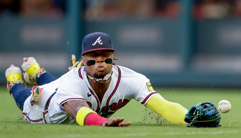 El venezolano Ronald Acuña Jr., jardinero de los Bravos de Atlanta, uno de los ganadores en la Liga Nacional. 