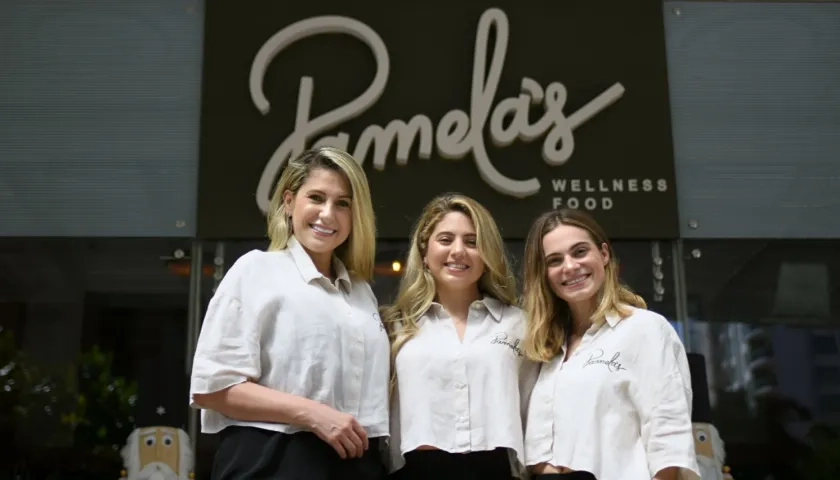 Elena Peña y sus hijas Pamela e Izabella Pérez, socias y emprendedoras de Pamela´s Wellness Food