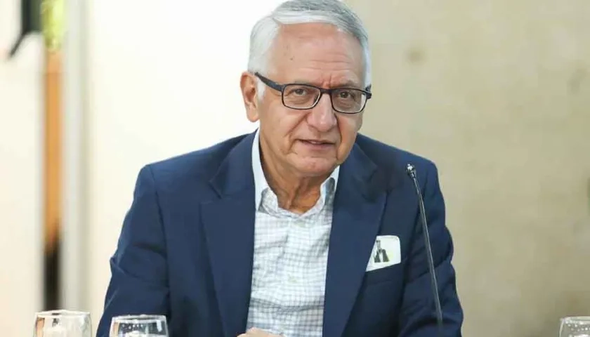 Guillermo Jaramillo, Ministro de Salud.